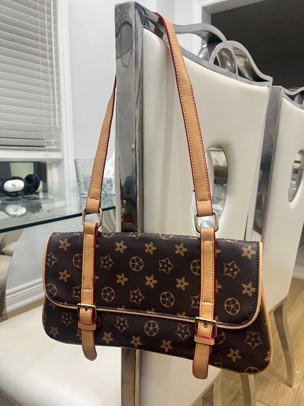 Beautiful leather medium size purse for sale